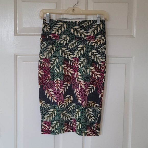 Lularoe "Cassie" skirt - Picture 1 of 5